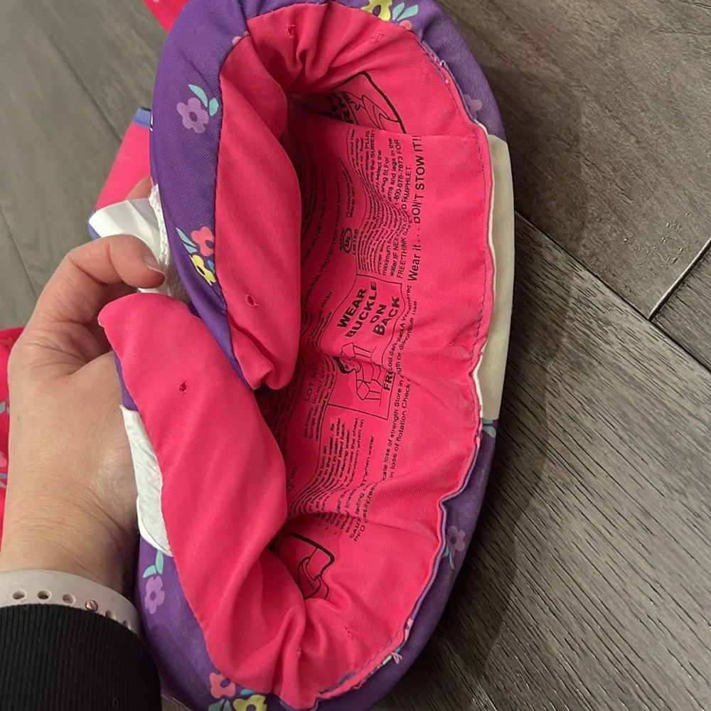 Girls unicorn arm/chest flotation device - Picture 11 of 12